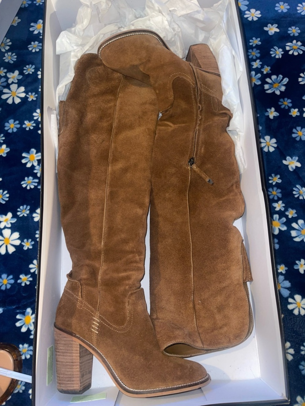 Brown Suede Knee-High Women’s Boots - Stylish Block Heel